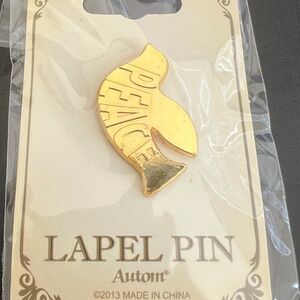 Autom Peace Dove Lapel Pin